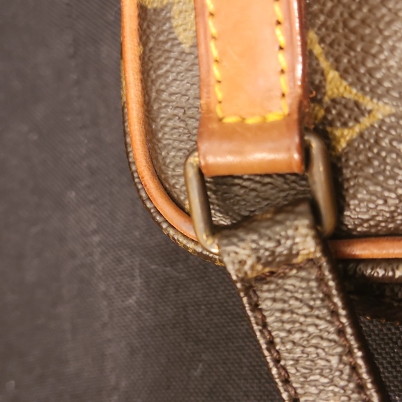 Louis Vuitton Marley Bandouliere Crossbody bag🤎 - Picture 9 of 13